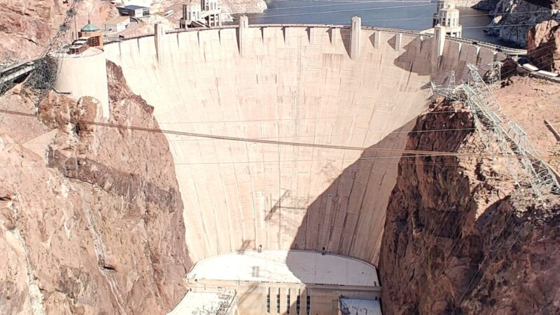 Hoover Dam Travel Guide: History, Lake Mead, and Scenic Views