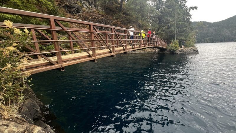 Devil’s Punchbowl in Washington: Chilly Swim with Stunning Views